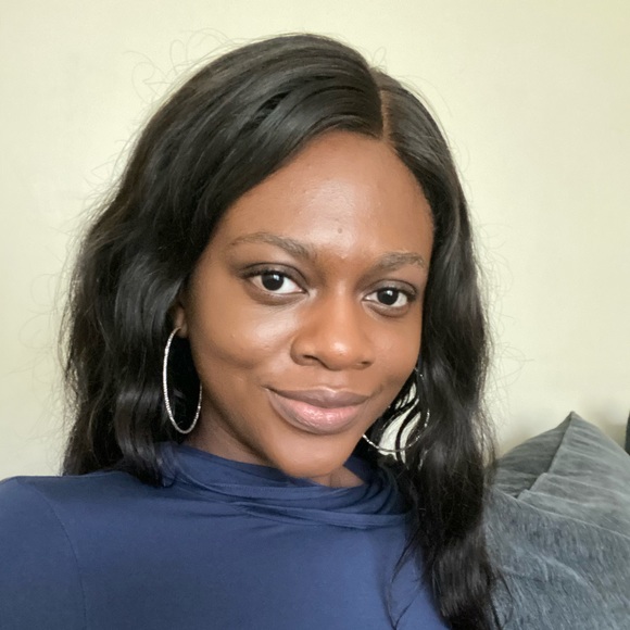 Meet your Posher, Michelle - Picture 2 of 2